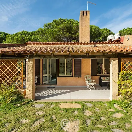 Donatella's Sea Haven Villa Fort Village